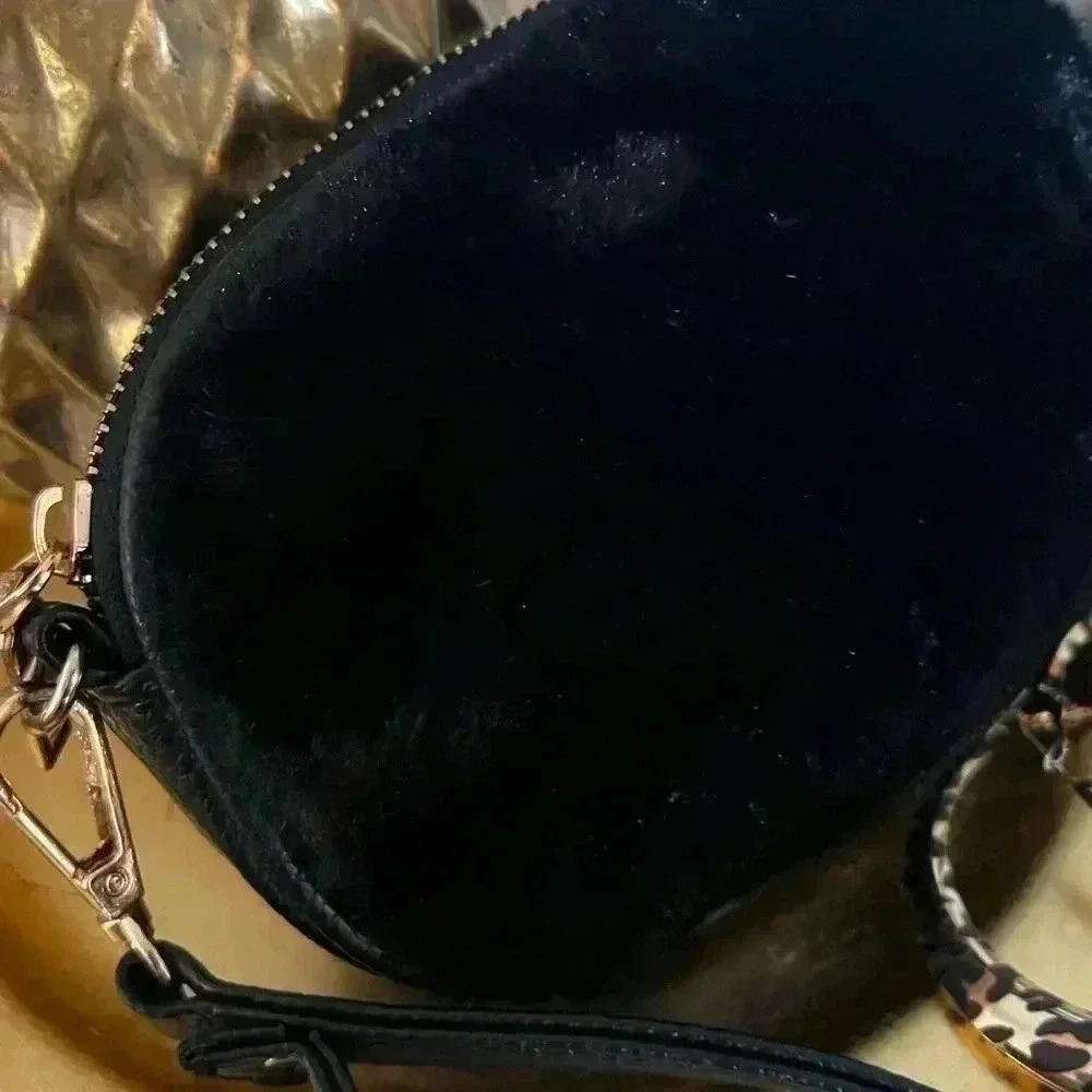 WRISTLET BLACK - Picture 4 of 11